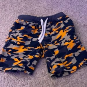 Gymboree boys short camouflage
